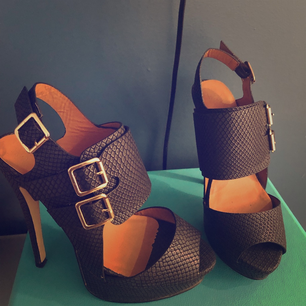 Super Comfy  Sexy Sexy Platform Sandal